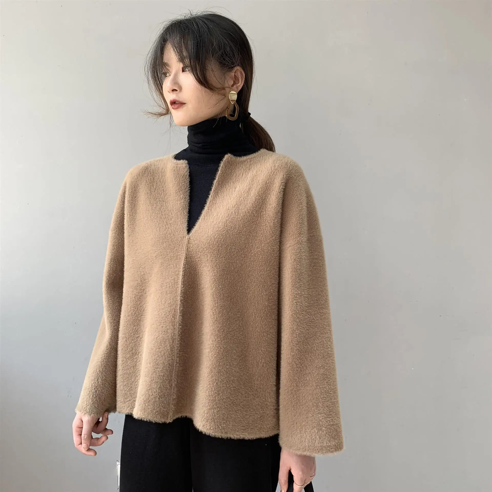 Трикотажные имитация воды бархатный свитер v-образным вырезом с длинными