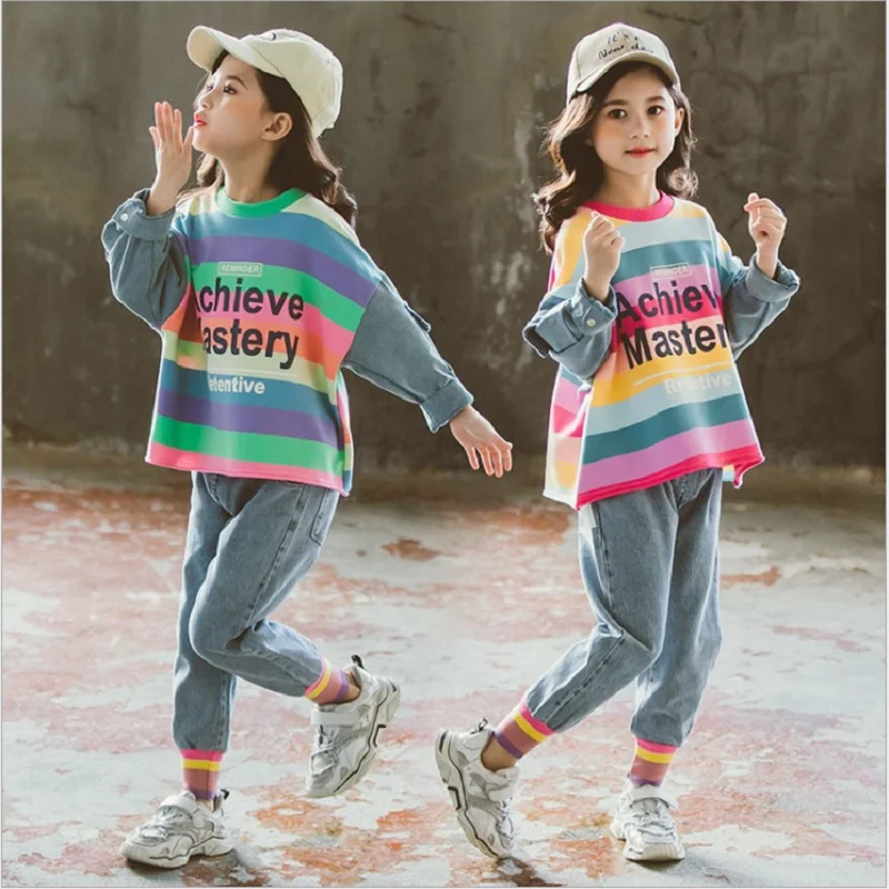Комплекты детской одежды для девочек на весну и осень свитер в полоску джинсовые