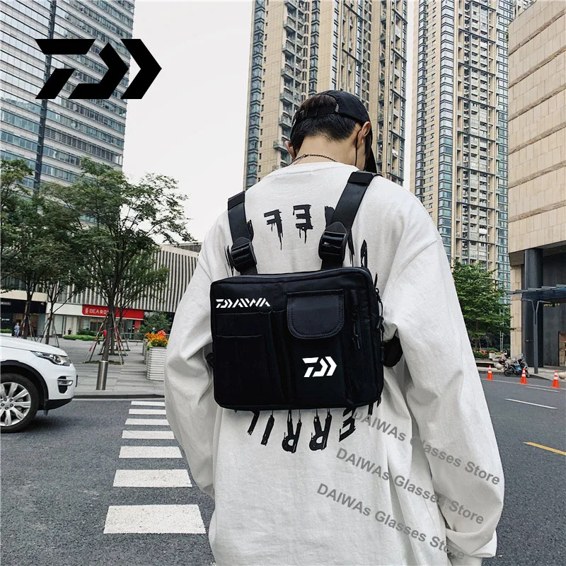 

DAIWA Multifunctional Waterproof Fishing Bag Outdoor Sports Waist Pack Fishing Lures Gear Storage Bag Single Crossbody Bags