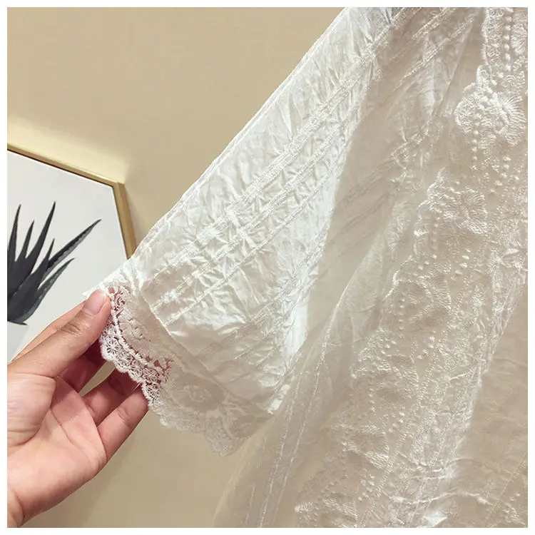 

Korean Lace Chiffon Blouse Tops 2021 Summer New Slim Chiffon Shirts Women Plus Size Loose Blouses Shirt Female Sexy V-Neck Shirt