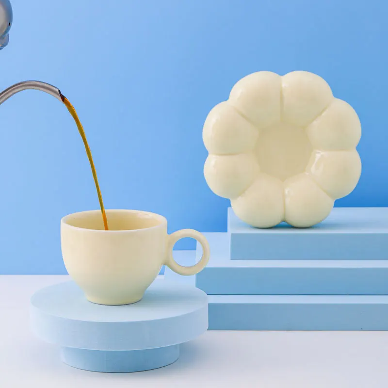 200ml Creative Flower Ceramic Mugs Candy Color Coffee Cup Saucer Set Tea Milk Water Home Drinkware Couple Handgrip Gifts | Дом и сад