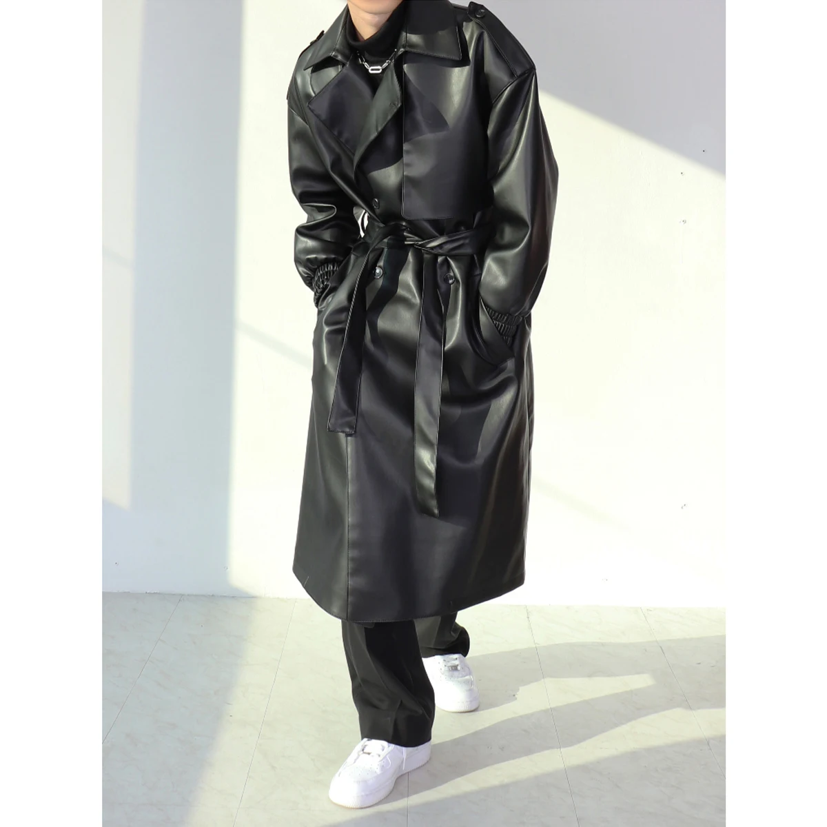 Зеленый тренчкот в стиле милитари дизайнерское длинное пальто для пожилых