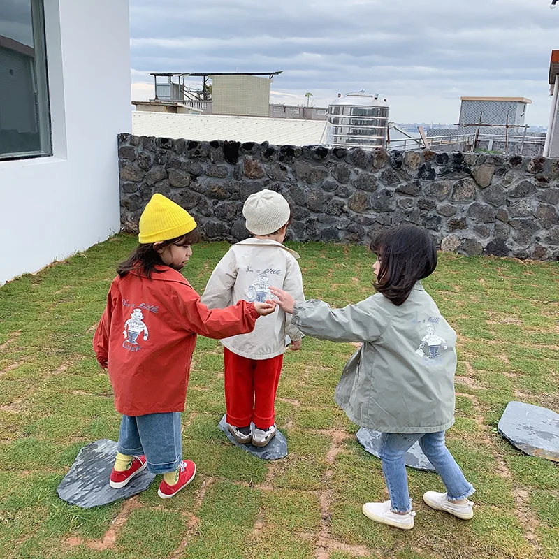 Детская одежда пальто новинка весны 2020 однобортное корейское с мультяшным