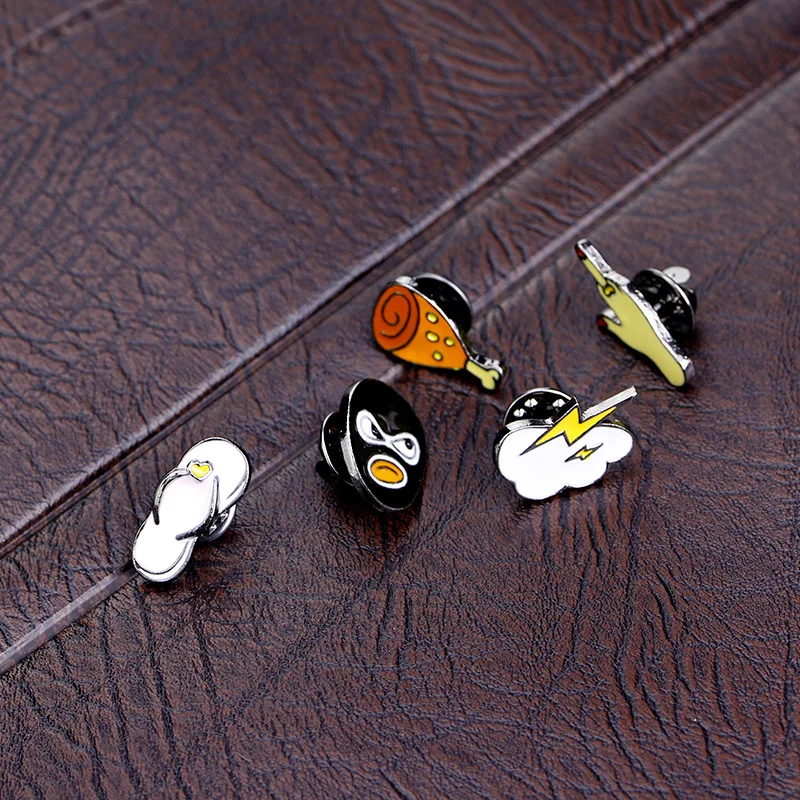 Креативная эмалированная заколка в виде пальца курицы ног молнии с поп-эмалью
