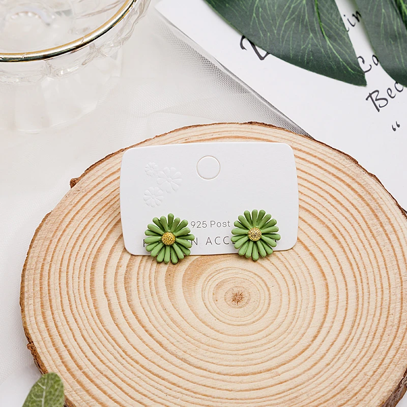 8 сезонов модные женские серьги-гвоздики однотонные с рисунком ромашки цветка