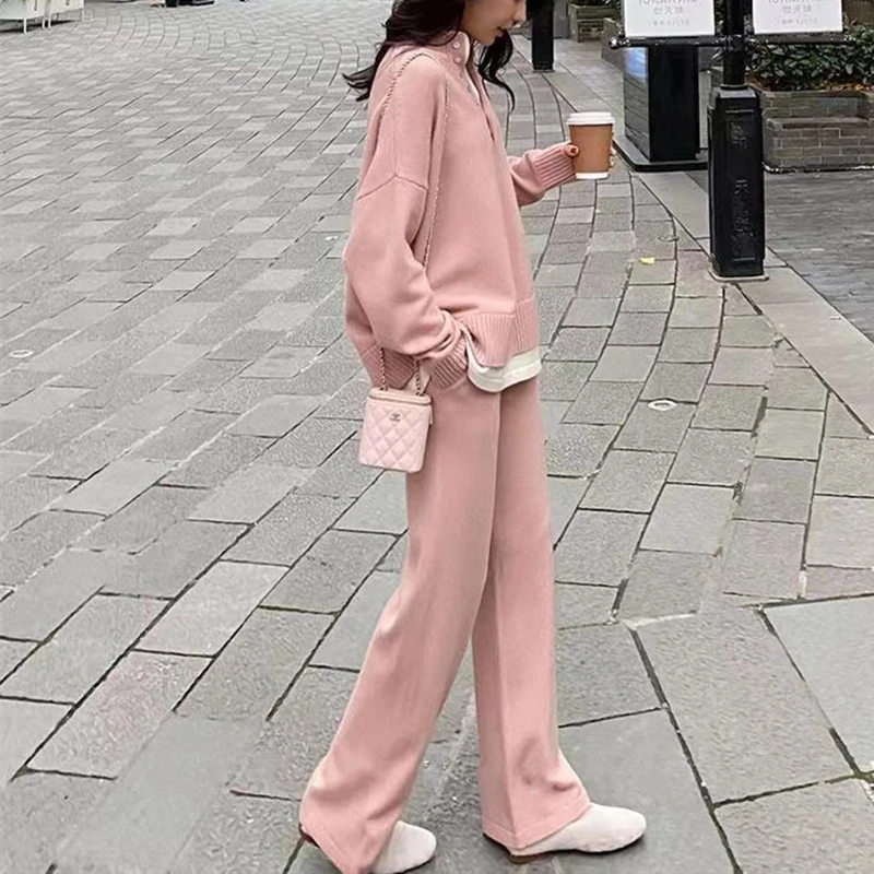 Женский трикотажный спортивный костюм REALEFT комплект из двух предметов свитер