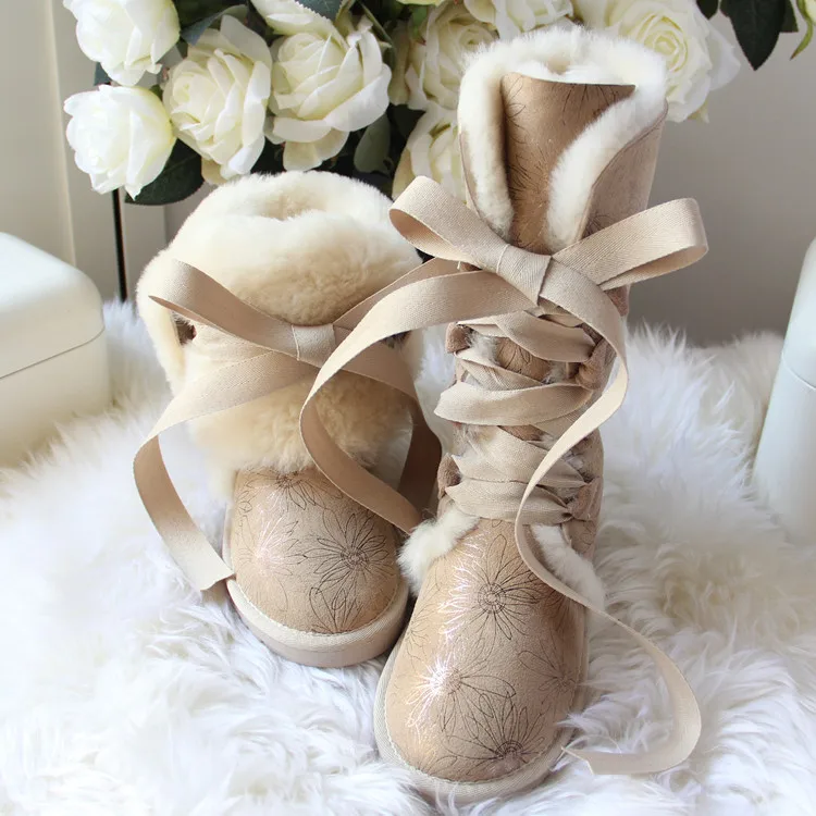 Daisy pattern Новинка; женские зимние ботинки наивысшего качества из натуральной овечьей кожи; модные зимние ботинки на шнуровке; натуральный мех; Шерсть; женские высокие ботинки - Цвет: Daisy pattern