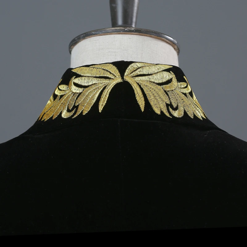 Мужская повседневная двубортная куртка черная золотистая с отложным воротником