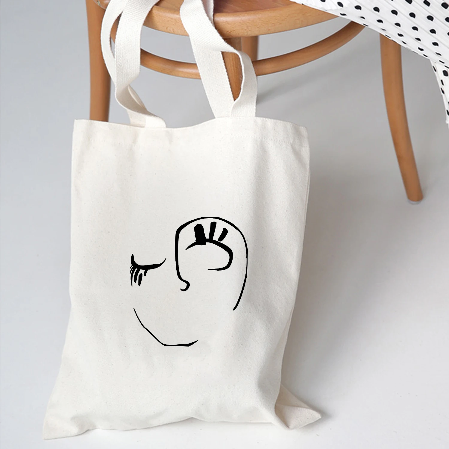 

Casual Shoulder Large Capacity Shopping Bag Student School Bags Girls Face Art Print Handbag Women Simple Package Tote Bag