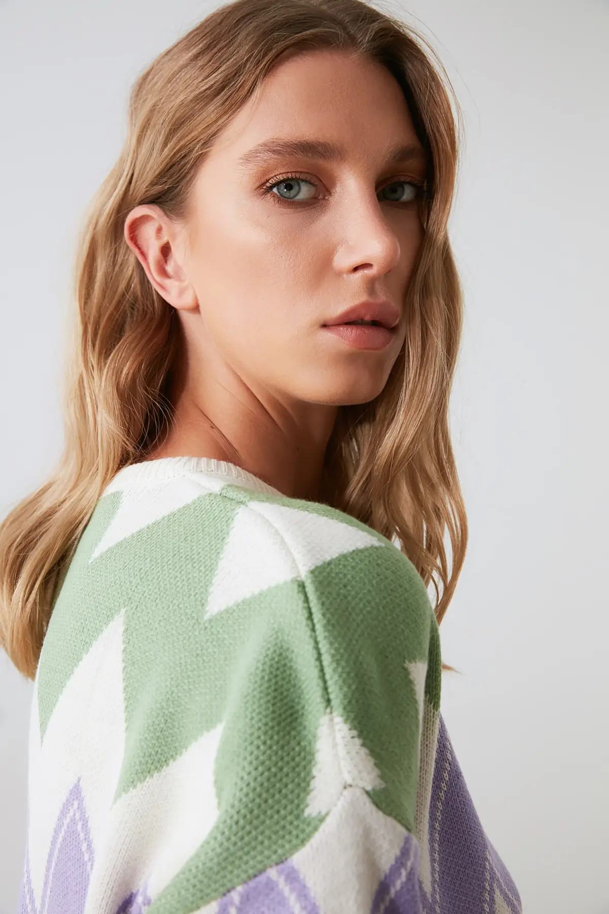 

Trendyol Zigzag Jacquard Knitwear Sweater TWOAW21KZ2321