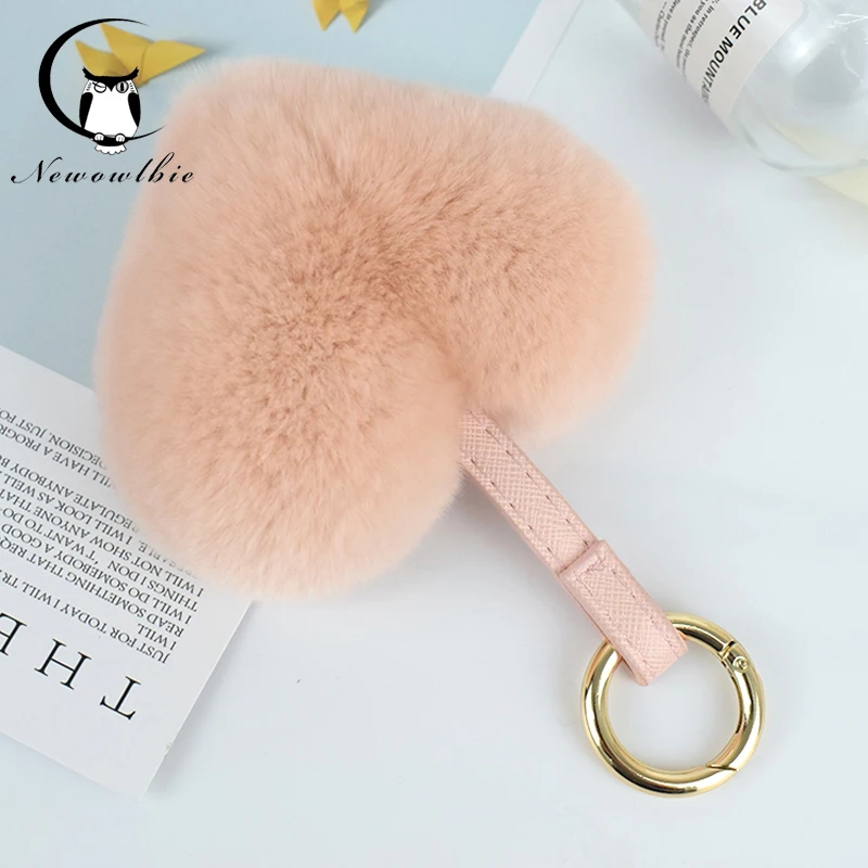 

Cute Fluffy Heart Keychains Women 's PomPoms Rex Rabbit Fur Key Chains Girl Bag Hang Car KeyRing Jewelry Accessories