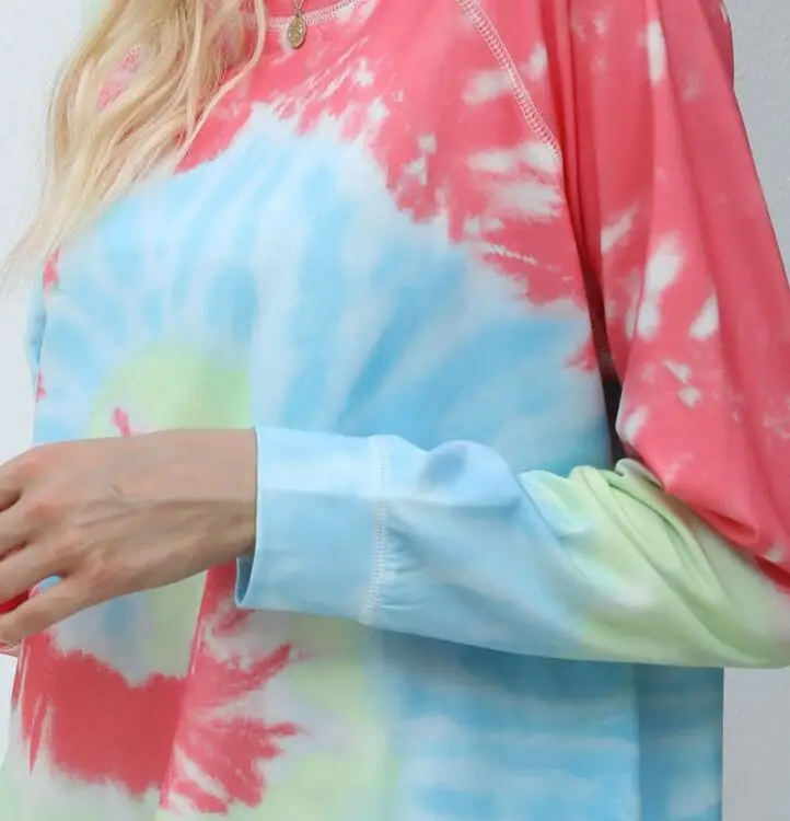 

2020 Autumn And Winter Women's Gradient Color Long-Sleeved Tie-Dye Loose Top Round Neck Sweater For Lady 9819#