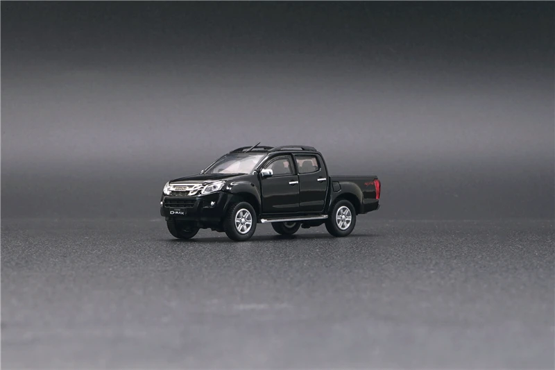 BM творения 1:64 Isuzu D MAX 2016 серебро/оранжево красный/черный литья под давлением
