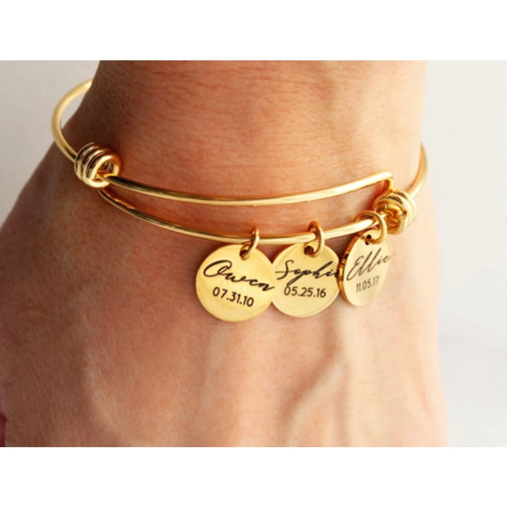 

Custom Bangle For Women Personalized Stainless Steel Heart Round Laser Engraved Name Pendant Gold Bracelets Jewelry Gift mujer