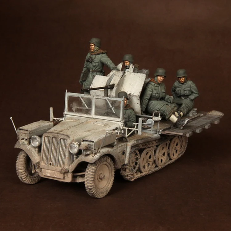 

1/35 Crew for Sd.Kfz.10/5 fur 2cm FlaK 30 (for Dragon 6676), WWII, no car, Resin Model Soldier GK, Unassembled and unpainted kit