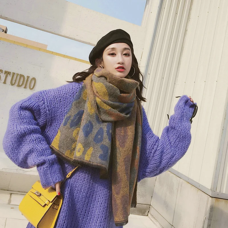 

Korean new versatile color leopard print thickened warm shawl winter cashmere double scarves student girl