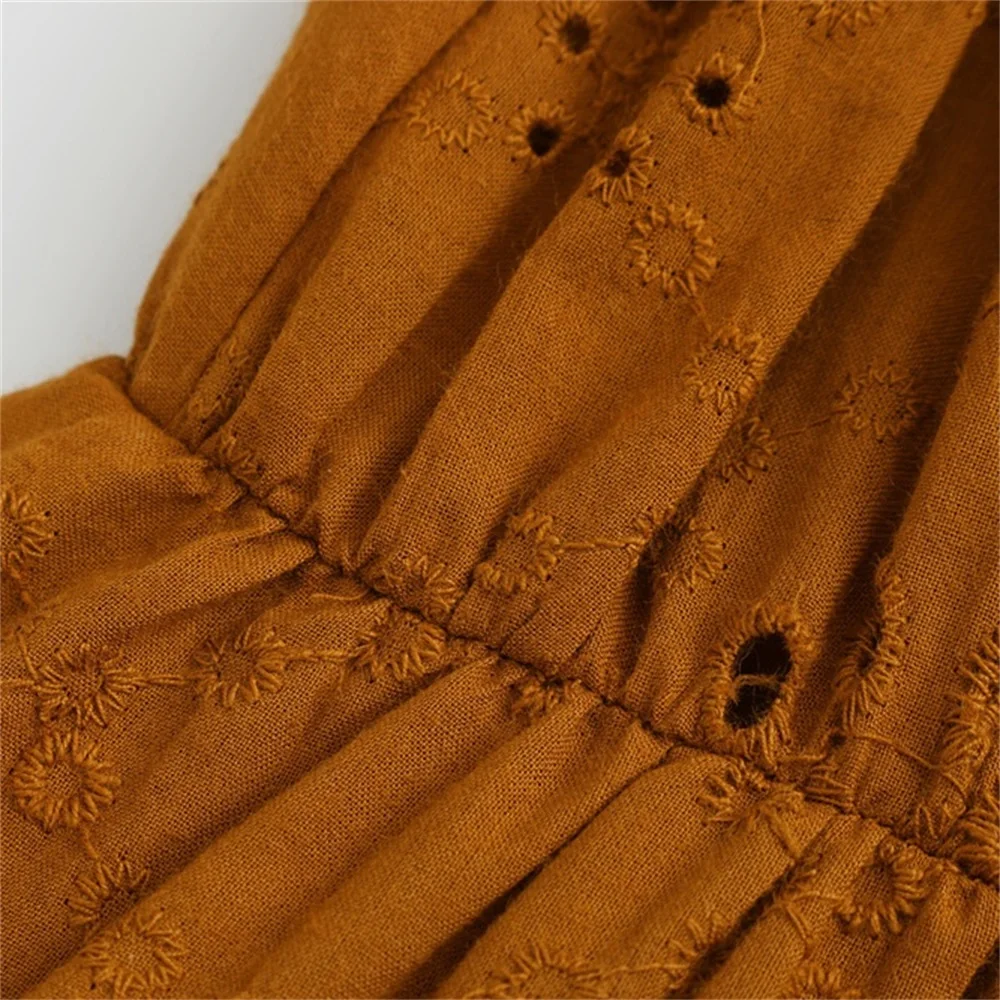 

2020 summer women's new V-neck five-point sleeve double-breasted literary art fresh hollow embroidery niche shirt