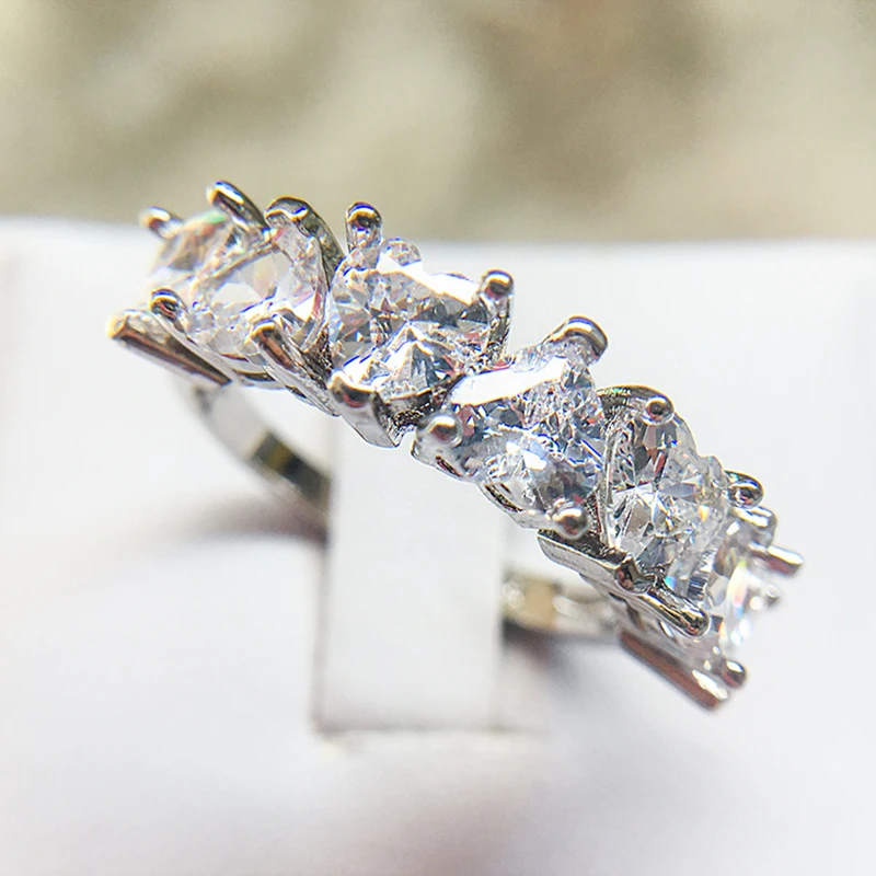 Серебряное кольцо с цирконом простое обручальное обручальные кольца цирконием