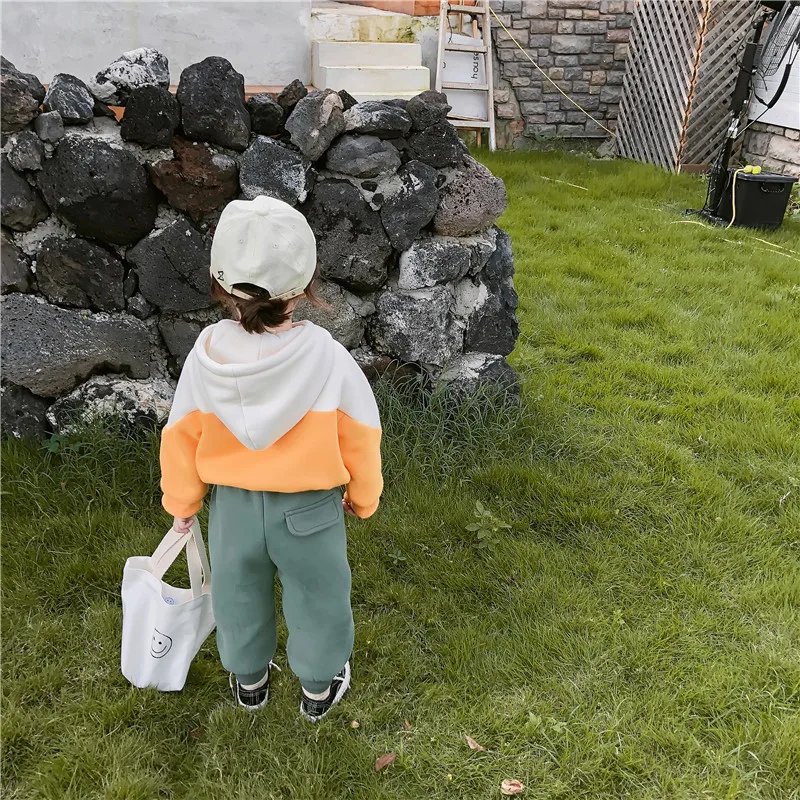 2019 Autumn and Winter New Arrival Korean style matching colors thickened hooded fashion hoodie for cool baby girls boys | Детская