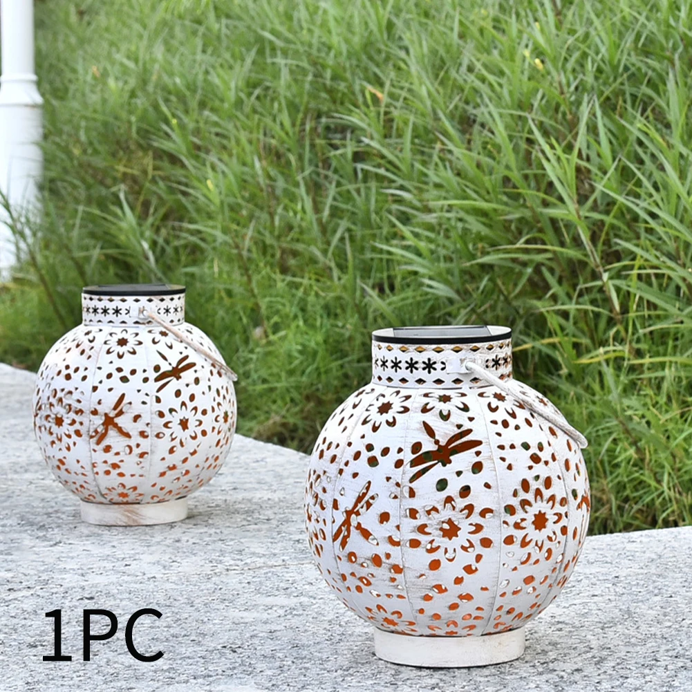 

Park Hollowed Out Yard Table Hanging With Handle Moroccan Retro Outdoor Waterproof Lawn Iron Solar Garden Lantern Shadow Effect