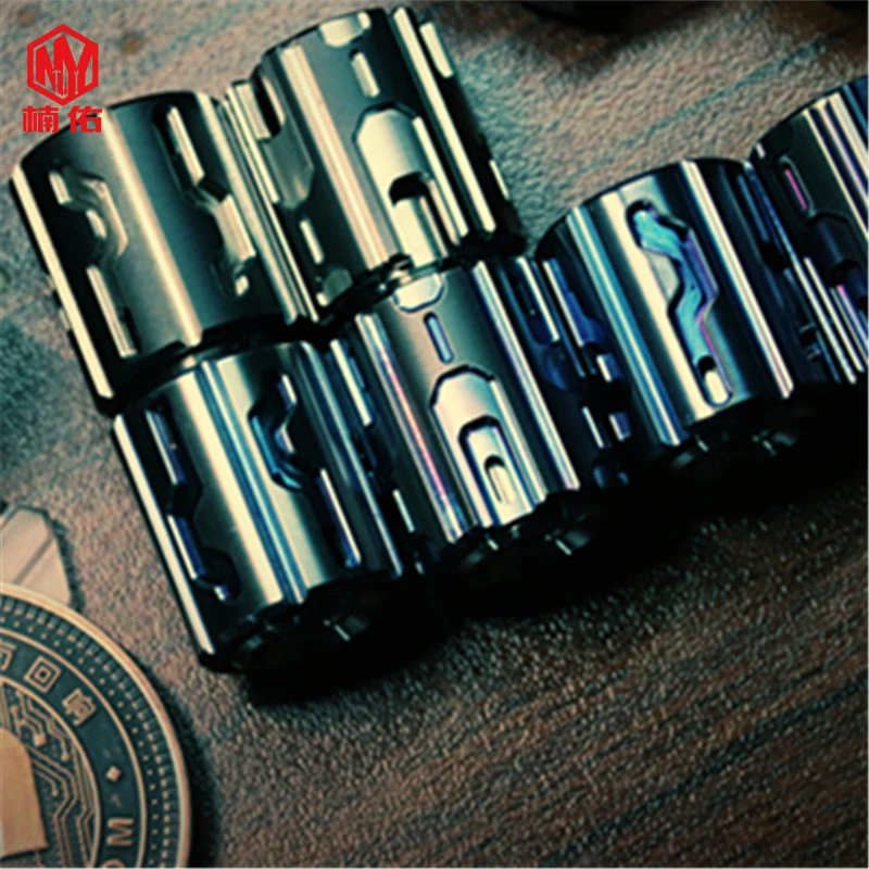 1PC Titanium EDC Paracord Beads Knife Umbrella Rope Cord Lanyard Pendants Mini Fingertip Gyro Toy Outdoor Accessories | Спорт и