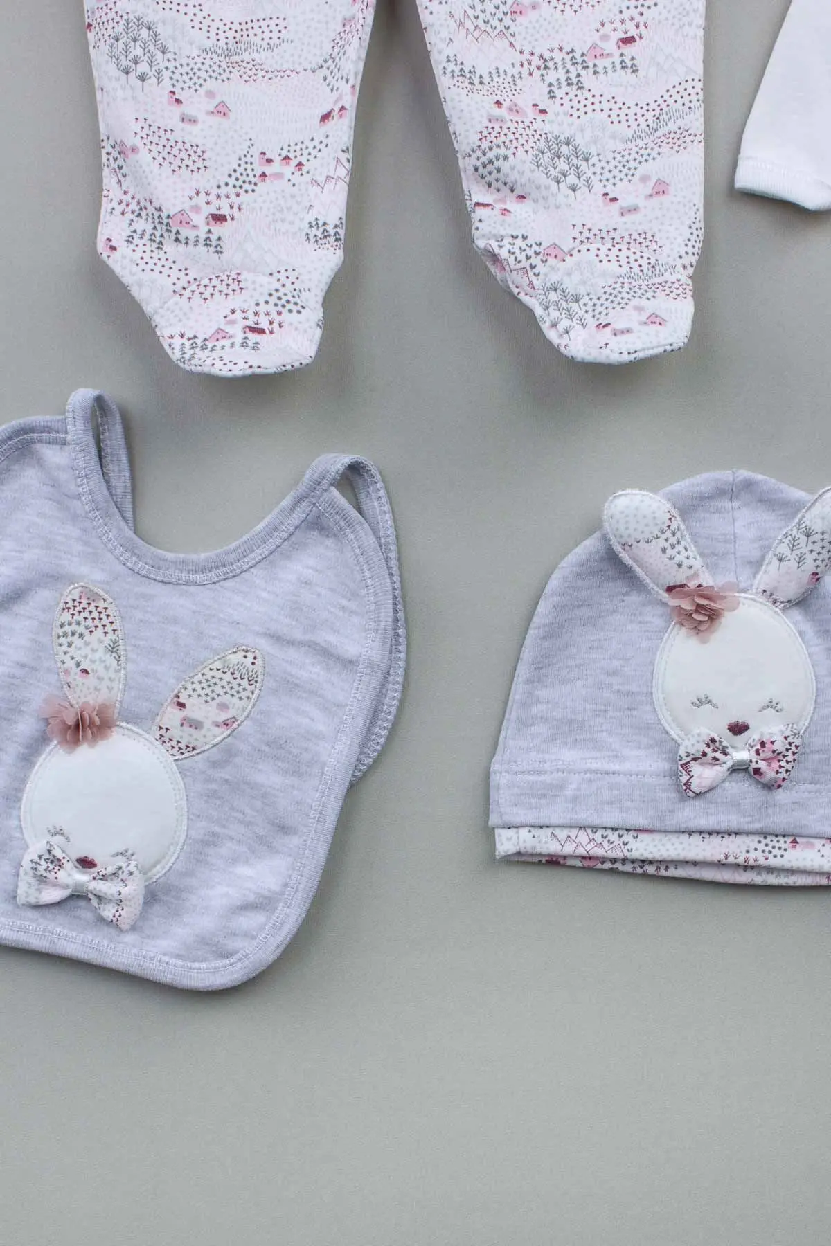 

Gray baby girl newborn hospital outlet 10 piece set cute warm seasonal suit style models all babies need