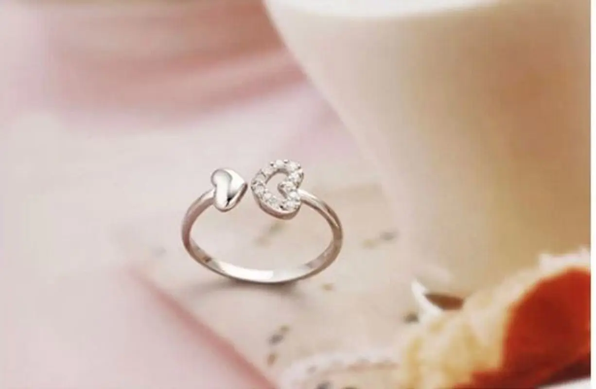 Кольцо женское из серебра 925 пробы с вырезами | Украшения и аксессуары