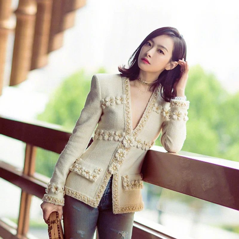 

Song Qian star's same 2020 autumn Korean windbreaker small Xiangfeng coarse tweed heavy industry ordered bead wool coat female