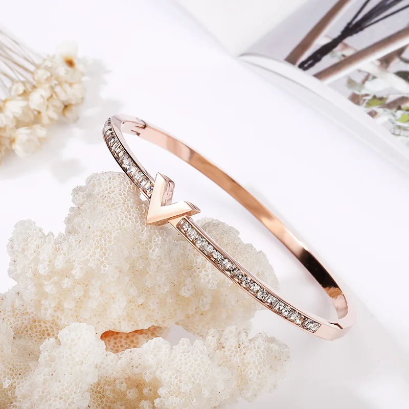 

Luxury female titanium steel fashion jewelry accessories beauty bangle rose gold bracelet couples wristlet jewel gifts women