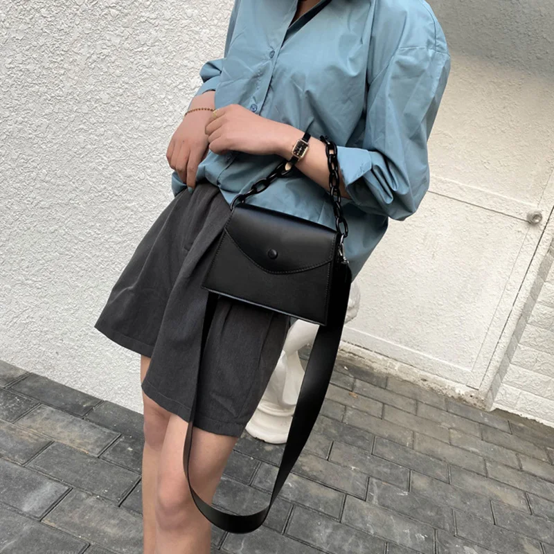 Женская сумка Кроссбоди из искусственной кожи летняя через плечо с цепочкой