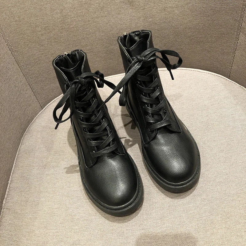 Обувь на каждый день Женская обувь Martin Сапоги с перекрестными ремешками и