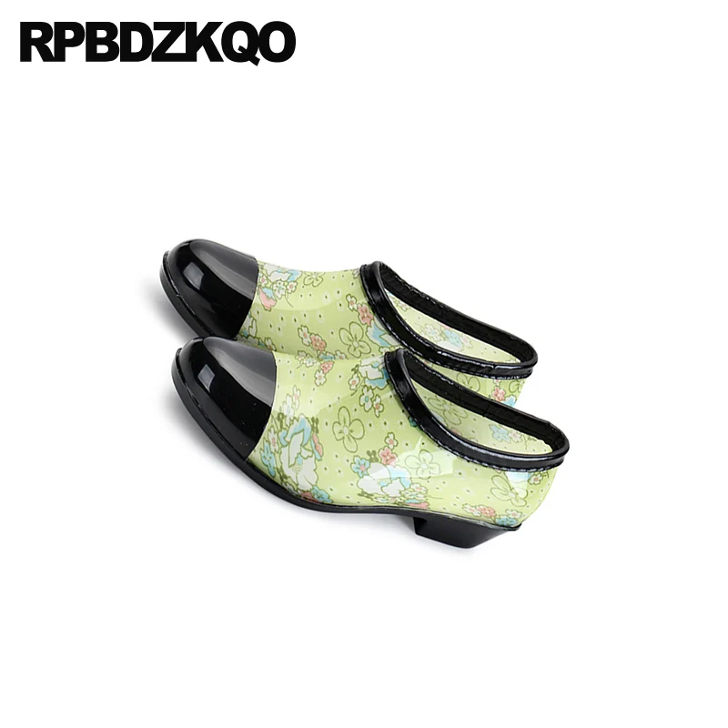 Женские ботильоны без шнуровки зеленые непромокаемые ботинки на толстой подошве