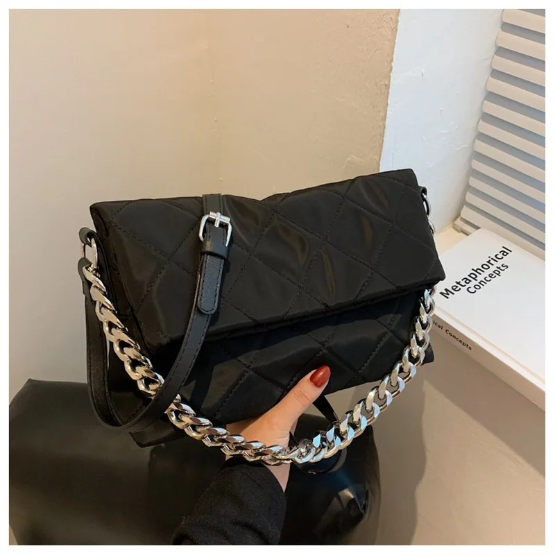 

High Quality Ladies Messenger Chain Bag 2021 New Female Bag Casual Trendy Small Bag Fashion Net Red Diamond Shoulder Bag Female