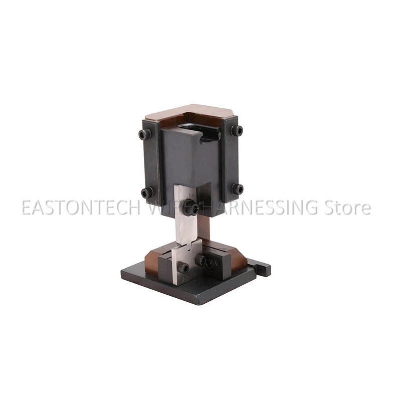 Аппликатор холодного прессования для обжима клемм