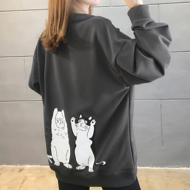 

Свитшот женский оверсайз с длинным рукавом и круглым вырезом