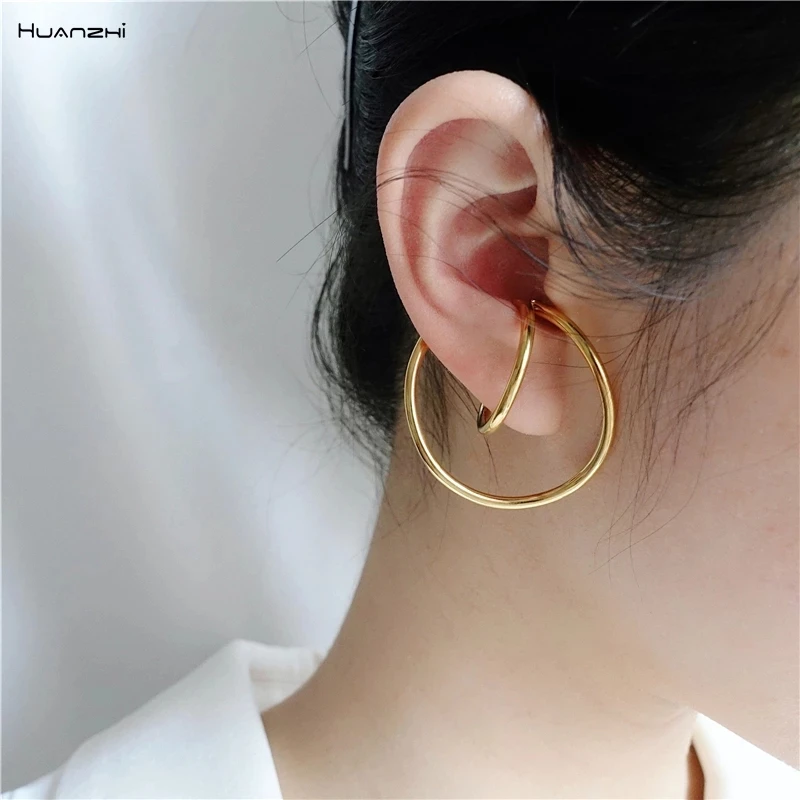 

HUANZHI 2019 New Design Trend Simple Geometric Distortion Irregular Curve Clip Earrings for Women Girl No Pierced Earrings