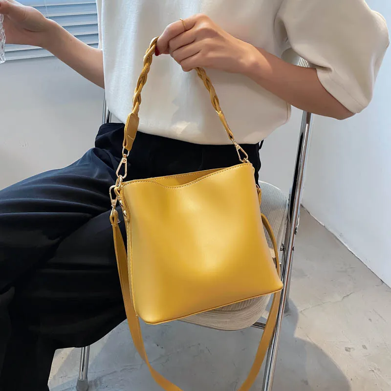 

Винтажные вместительные сумки-ведра из искусственной кожи для женщин 2021, женская сумка, сумка на плечо, женские сумки, женская дизайнерская ...