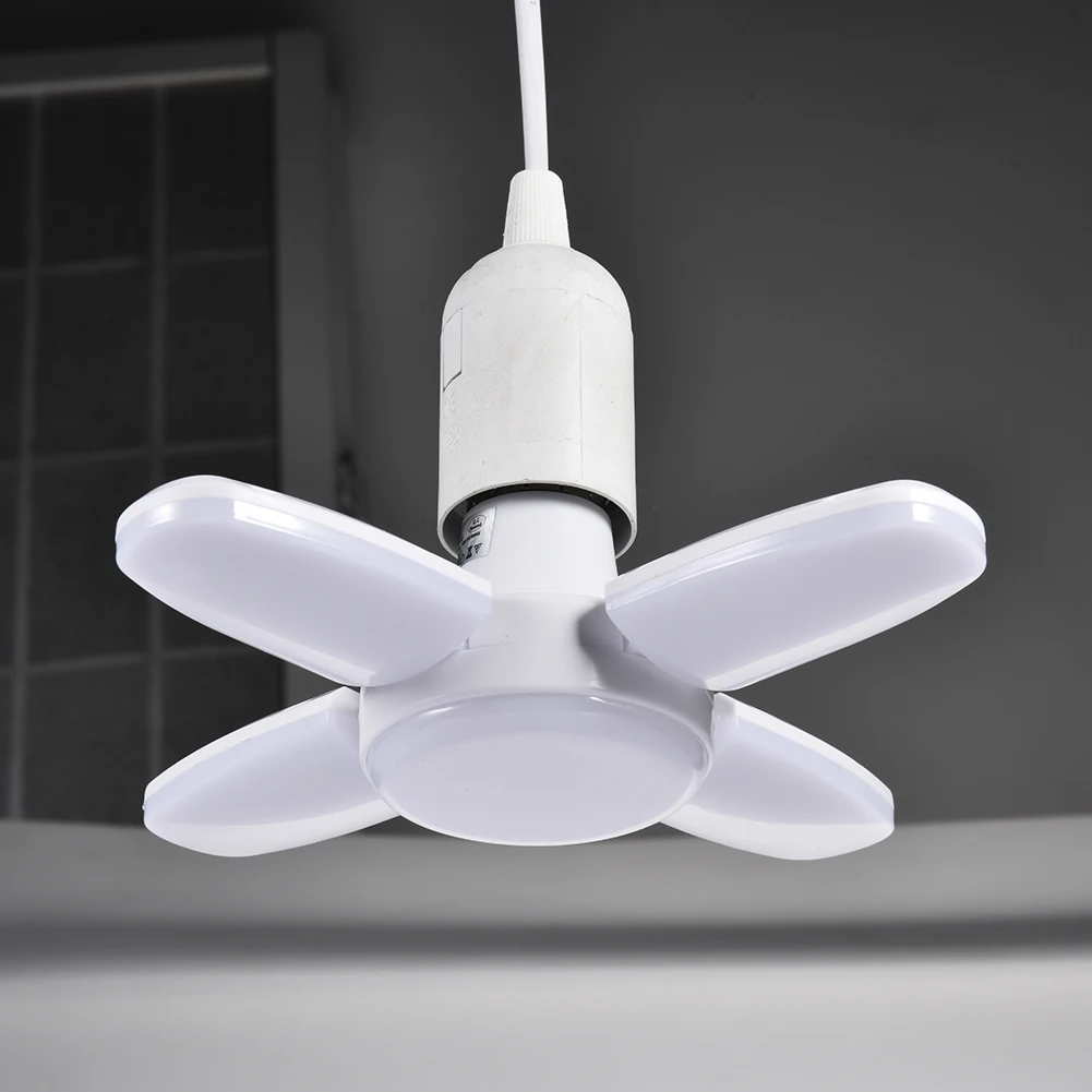 

38W LED Fan Light Lightweight Small Lamp With 4 Foldable Light-emitting Panels E26/ E27 Lamp Holders For Living Room Bedroom