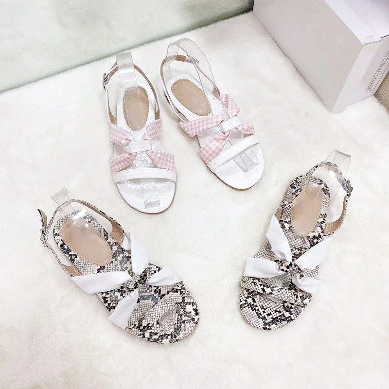 

Women Serpentine Bow Cross Tied Sandals 2021 Summer Sandals Fashion Party Flats Female Casual Shoes Outdoor Beach Shoes Footwear