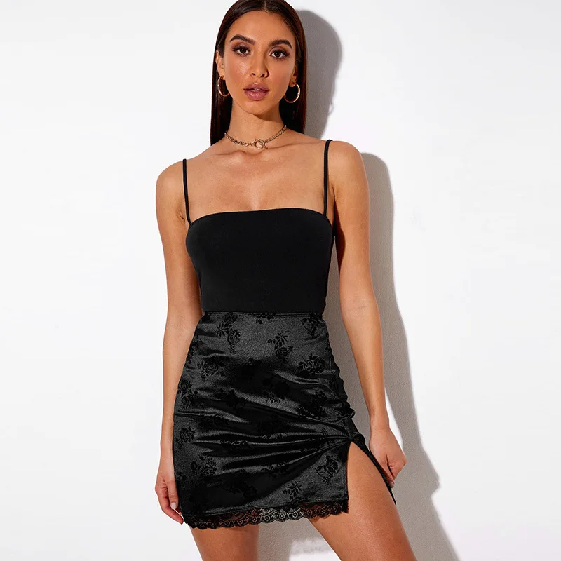 

Goth Apparel Vintage Lace Black Skirt Aesthetic High Waist Mini Skirts Women Elegant Sexy Slit Gothic Skirts Party Club Wear