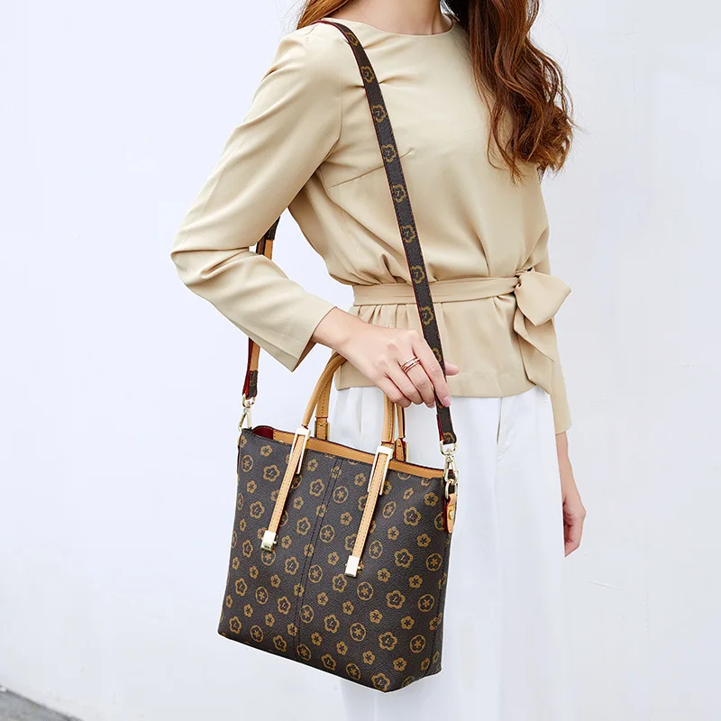 

Larger Capacity PVC Women Totes 2021 New Fashionclassical Floral Prints Single Shoulder Bags Designer Purses and Handbags Gg