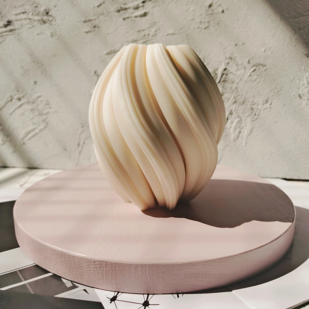 

Taper Abstract Art Decorative Wavy Stripe Pillar Modern Candles Silicone Mold Irregular Geometric Wave Twirl Candle Molds
