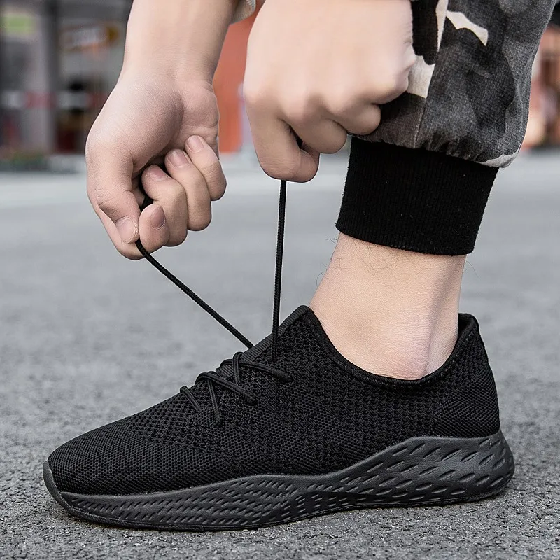 Мужские дышащие кроссовки красные черные серые высокого качества удобные