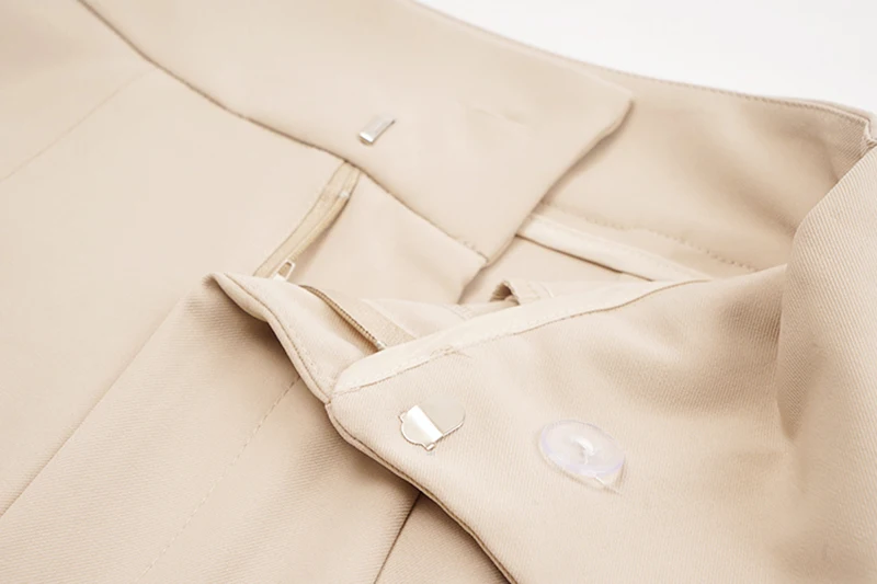 

[EAM] High Waist Khaki Black Casual Asymmetrical Trousers New Loose Fit Pants Women Fashion Tide Spring Autumn 2021 1DD7865
