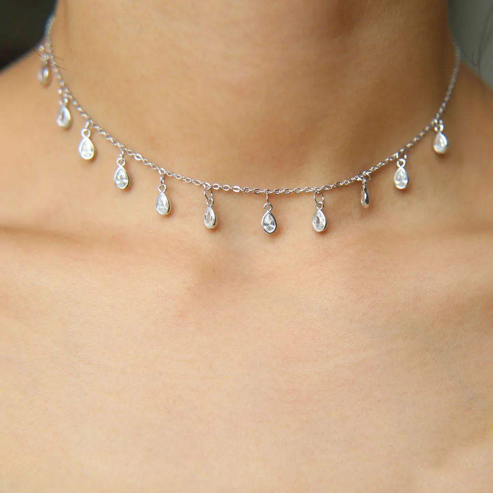 Весеннее нежное ожерелье 2021 с выложенными фианитами очаровательное изящное