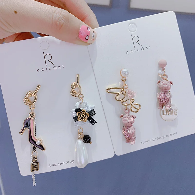 

Korean Personality Asymmetric Cute Pig Love Pendant Earrings Temperament Ladies Creative Bag High Heels Pearl Earrings Jewelry