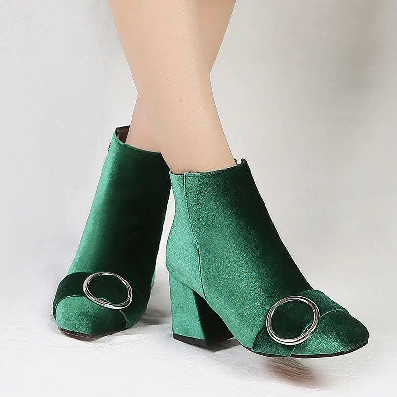 

Women's Solid Color Velvet Ankle Boots Pointy Toe Block Heels Plus Size Shoes
