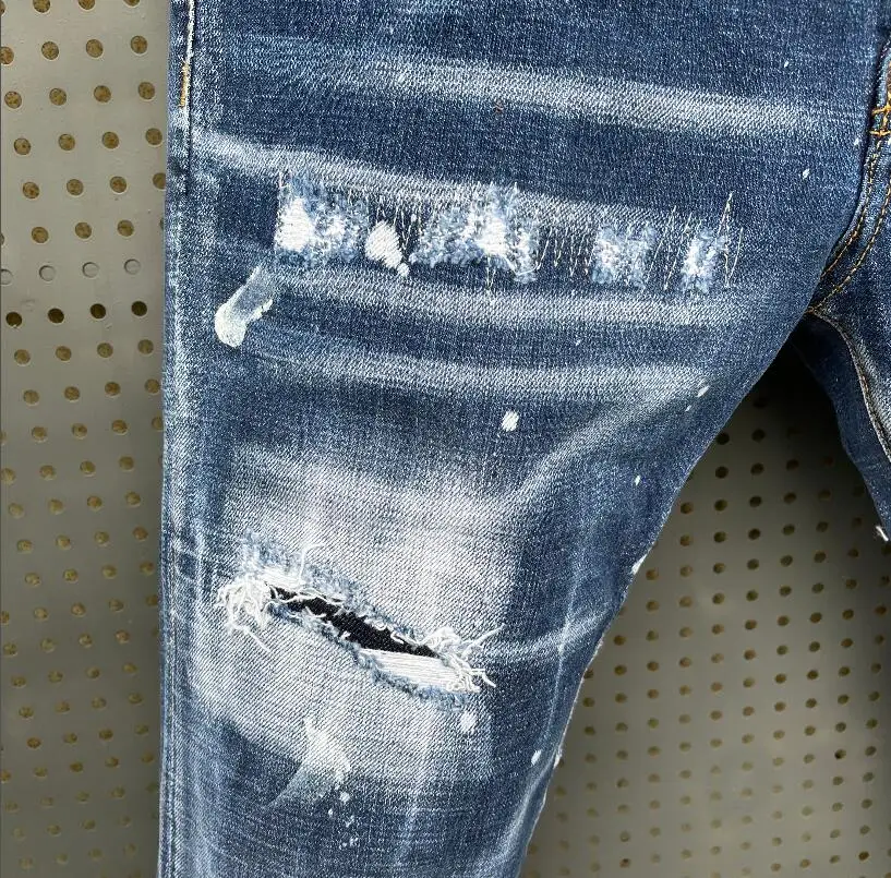 classic,Authentic DSQUARED2,Retro,Italian brand ,Women/Men Jeans,locomotive,Jogging jeans,DSQ068