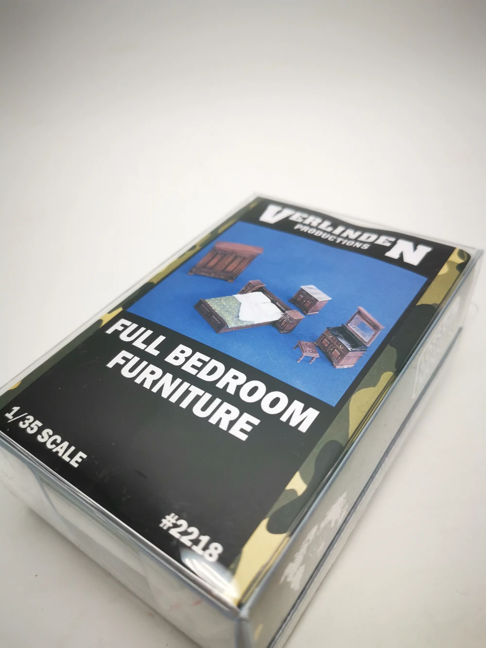 

VERLINDEN #2218 Full Bedroom Furniture 1/35 Resin Model Box Packing