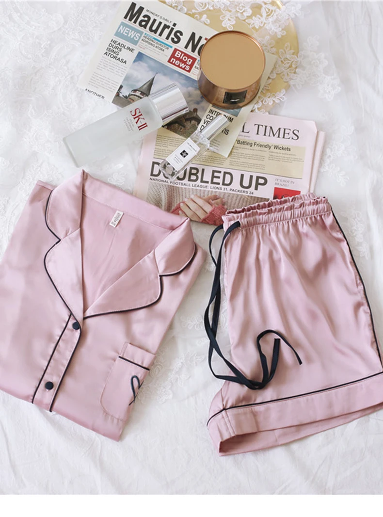 

2021 Summer Sexy Silk Pajamas Set Love Embroidery + Short Sleepwear Ladies Soft Leisure Nightwear Mujer Pijama M-3XL